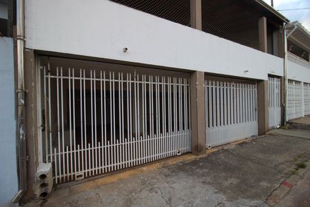 Casa para alugar com 38m², 1 quarto e 1 vaga Casa para alugar com 38m², 1 quarto e 1 vagaFachada