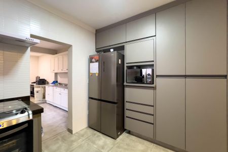 Casa à venda com 148m², 3 quartos e 2 vagas Casa à venda com 148m², 3 quartos e 2 vagasCozinha