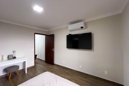 Casa à venda com 148m², 3 quartos e 2 vagas Casa à venda com 148m², 3 quartos e 2 vagasSuíte