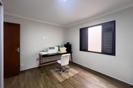 Casa à venda com 148m², 3 quartos e 2 vagas Casa à venda com 148m², 3 quartos e 2 vagasQuarto 2