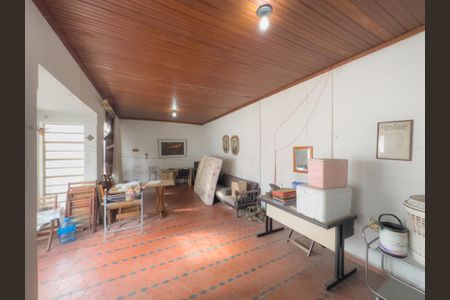 Casa à venda com 236m², 3 quartos e 3 vagas Casa à venda com 236m², 3 quartos e 3 vagasÁrea comum - Salão Externo