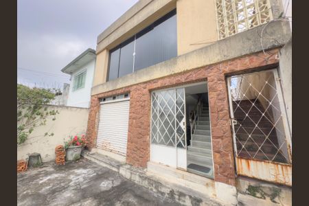 Casa à venda com 236m², 3 quartos e 3 vagas Casa à venda com 236m², 3 quartos e 3 vagasGaragem