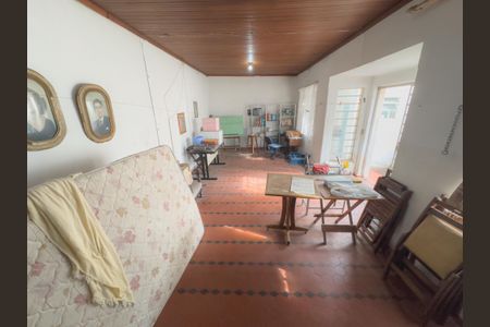 Casa à venda com 236m², 3 quartos e 3 vagas Casa à venda com 236m², 3 quartos e 3 vagasÁrea comum - Salão Externo