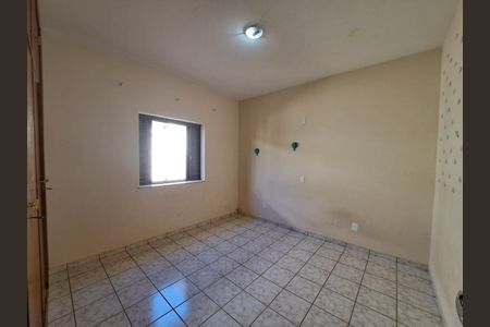 Casa à venda com 220m², 3 quartos e 3 vagas