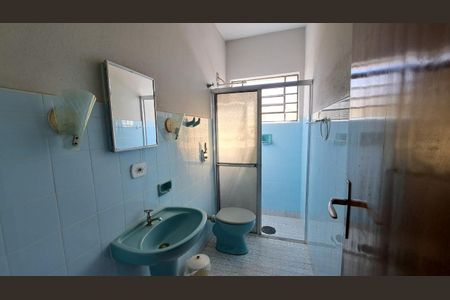 Casa à venda com 220m², 3 quartos e 3 vagas