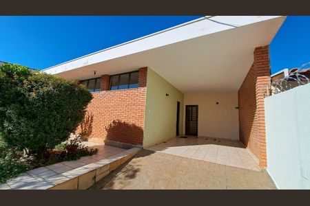 Casa à venda com 220m², 3 quartos e 3 vagas