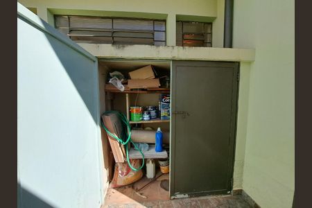 Casa à venda com 220m², 3 quartos e 3 vagas