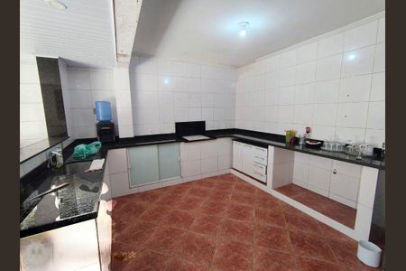 Casa à venda com 290m², 6 quartos e 6 vagas