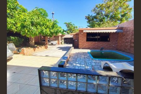 Casa à venda com 290m², 6 quartos e 6 vagas