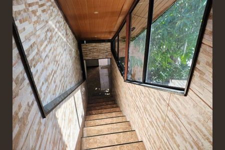 Casa à venda com 290m², 6 quartos e 6 vagas