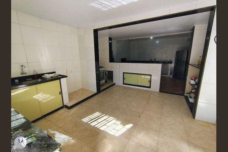 Casa à venda com 290m², 6 quartos e 6 vagas