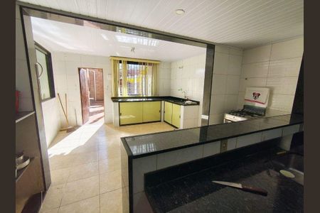 Casa à venda com 290m², 6 quartos e 6 vagas