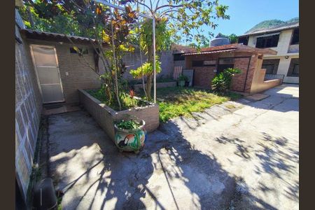 Casa à venda com 290m², 6 quartos e 6 vagas