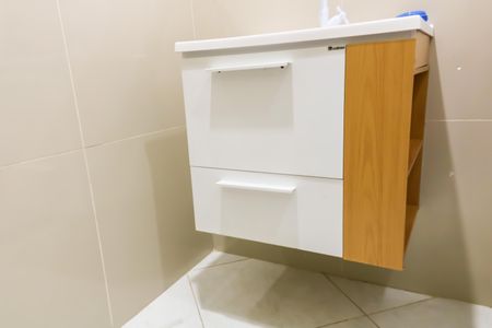 Casa à venda com 193m², 4 quartos e 2 vagas Casa à venda com 193m², 4 quartos e 2 vagasBanheiro Social