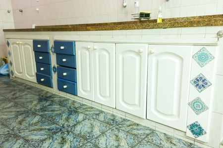 Casa à venda com 193m², 4 quartos e 2 vagas Casa à venda com 193m², 4 quartos e 2 vagasCozinha