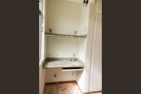 Casa à venda com 193m², 4 quartos e 2 vagas Casa à venda com 193m², 4 quartos e 2 vagasSuíte