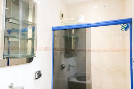 Casa à venda com 193m², 4 quartos e 2 vagas Casa à venda com 193m², 4 quartos e 2 vagasBanheiro Suíte