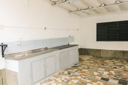 Casa à venda com 193m², 4 quartos e 2 vagas Casa à venda com 193m², 4 quartos e 2 vagasÁrea de Serviço