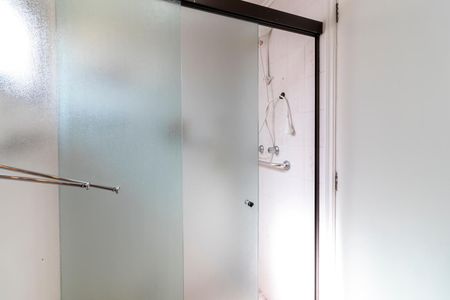 Apartamento à venda com 118m², 3 quartos e 2 vagas Apartamento à venda com 118m², 3 quartos e 2 vagasBanheiro da Suíte