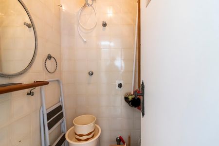 Apartamento à venda com 118m², 3 quartos e 2 vagas Apartamento à venda com 118m², 3 quartos e 2 vagasBanheiro de Serviço