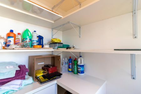 Apartamento à venda com 118m², 3 quartos e 2 vagas Apartamento à venda com 118m², 3 quartos e 2 vagasQuarto de Serviço