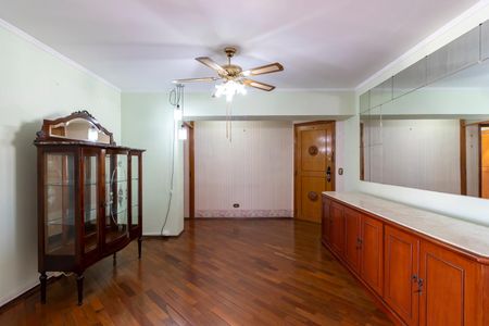 Apartamento à venda com 118m², 3 quartos e 2 vagas Apartamento à venda com 118m², 3 quartos e 2 vagasSala de Jantar