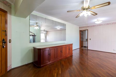 Apartamento à venda com 118m², 3 quartos e 2 vagas Apartamento à venda com 118m², 3 quartos e 2 vagasSala de Jantar