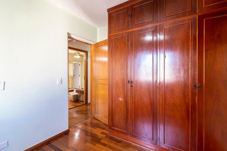 Apartamento à venda com 118m², 3 quartos e 2 vagas Apartamento à venda com 118m², 3 quartos e 2 vagasQuarto 2