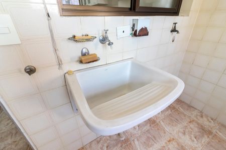 Apartamento à venda com 118m², 3 quartos e 2 vagas Apartamento à venda com 118m², 3 quartos e 2 vagasÁrea de Serviço