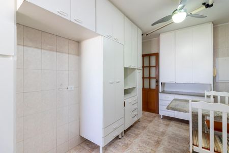 Apartamento à venda com 118m², 3 quartos e 2 vagas Apartamento à venda com 118m², 3 quartos e 2 vagasCozinha