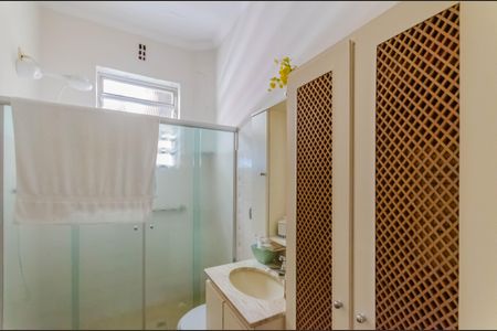 Casa à venda com 218m², 5 quartos e 1 vagaBanheiro Social