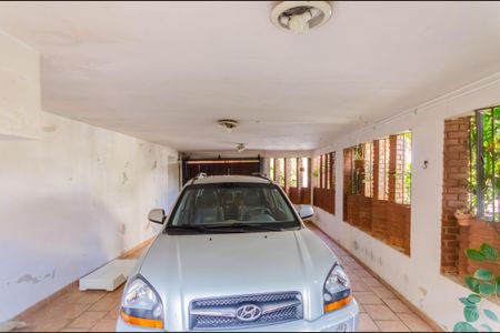 Casa à venda com 218m², 5 quartos e 1 vagaGaragem