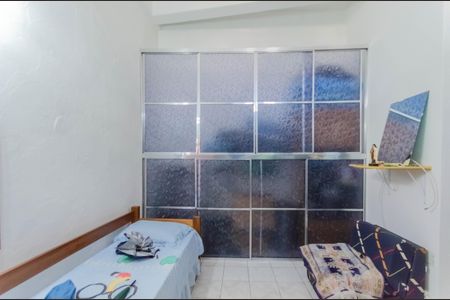 Casa à venda com 218m², 5 quartos e 1 vagaSuíte 2