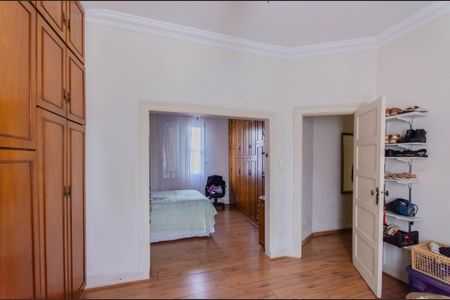 Casa à venda com 218m², 5 quartos e 1 vagaSuíte 3