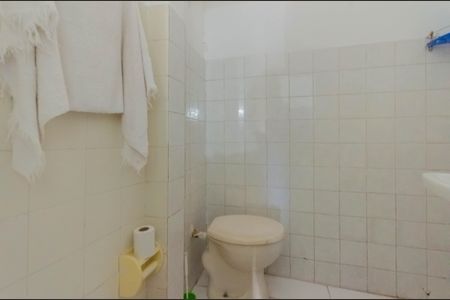 Casa à venda com 218m², 5 quartos e 1 vagaBanheiro da Suíte 1