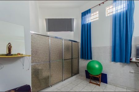 Casa à venda com 218m², 5 quartos e 1 vagaSuíte 2