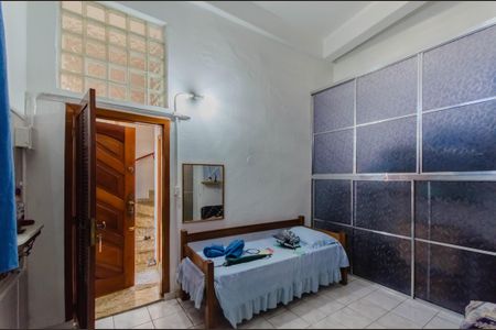 Casa à venda com 218m², 5 quartos e 1 vagaSuíte 2