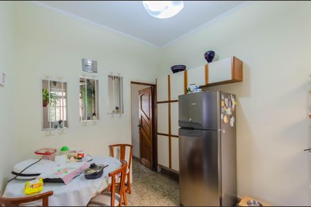Casa à venda com 218m², 5 quartos e 1 vagaCozinha