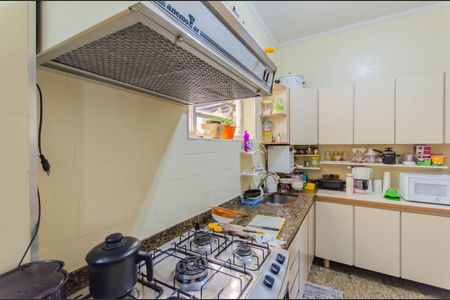 Casa à venda com 218m², 5 quartos e 1 vagaCozinha