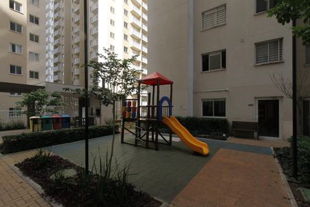 Apartamento à venda com 33m², 2 quartos e sem vagaÁrea comum - Playground