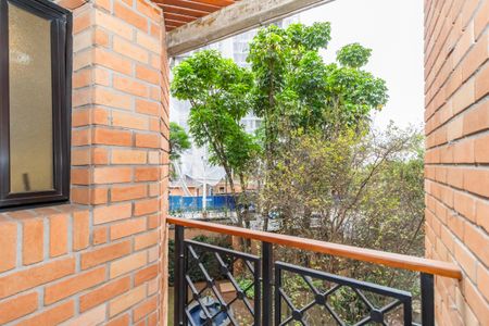 Apartamento para alugar com 310m², 5 quartos e 5 vagas Apartamento para alugar com 310m², 5 quartos e 5 vagasVaranda da Suíte 4