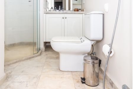 Apartamento para alugar com 310m², 5 quartos e 5 vagas Apartamento para alugar com 310m², 5 quartos e 5 vagasBanheiro da Suíte 4