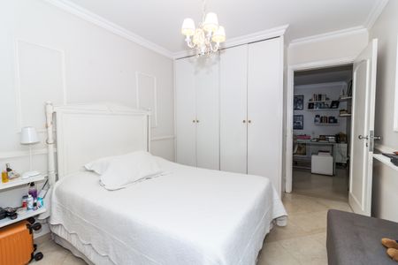 Apartamento para alugar com 310m², 5 quartos e 5 vagas Apartamento para alugar com 310m², 5 quartos e 5 vagasSuíte 3