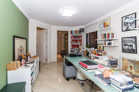 Apartamento para alugar com 310m², 5 quartos e 5 vagas Apartamento para alugar com 310m², 5 quartos e 5 vagasSala 2