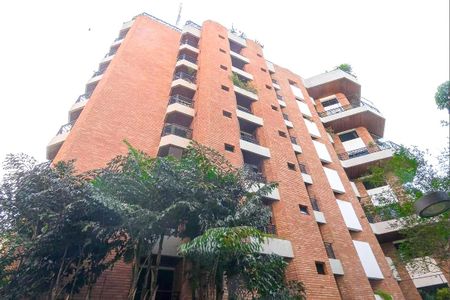 Apartamento para alugar com 310m², 5 quartos e 5 vagas Apartamento para alugar com 310m², 5 quartos e 5 vagasFachada