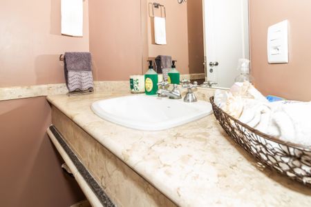 Apartamento para alugar com 310m², 5 quartos e 5 vagas Apartamento para alugar com 310m², 5 quartos e 5 vagasLavabo