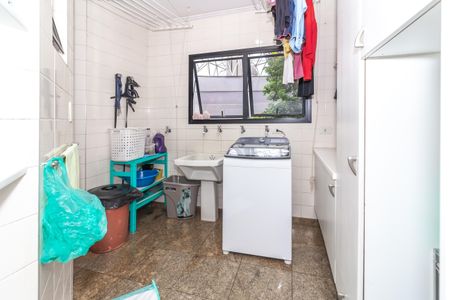 Apartamento para alugar com 310m², 5 quartos e 5 vagas Apartamento para alugar com 310m², 5 quartos e 5 vagasÁrea de Serviço