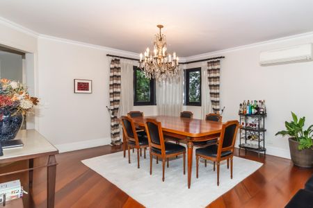 Apartamento para alugar com 310m², 5 quartos e 5 vagas Apartamento para alugar com 310m², 5 quartos e 5 vagasSala