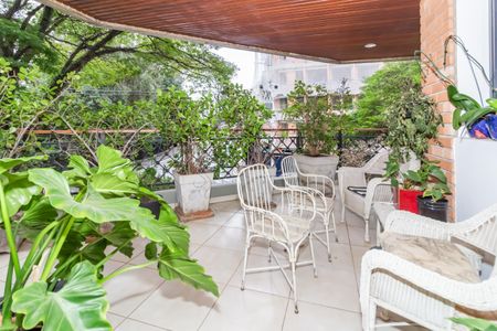 Apartamento para alugar com 310m², 5 quartos e 5 vagas Apartamento para alugar com 310m², 5 quartos e 5 vagasVaranda da Sala