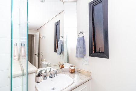 Apartamento para alugar com 310m², 5 quartos e 5 vagas Apartamento para alugar com 310m², 5 quartos e 5 vagasBanheiro da Suíte 4